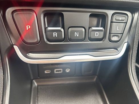 Certified 2020 GMC Terrain SLT w/ Preferred Package AWD/4WD image 40