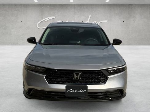 Used 2025 Honda Accord SE image 18