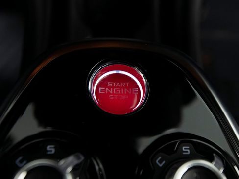 Used 2023 McLaren GT RWD image 27