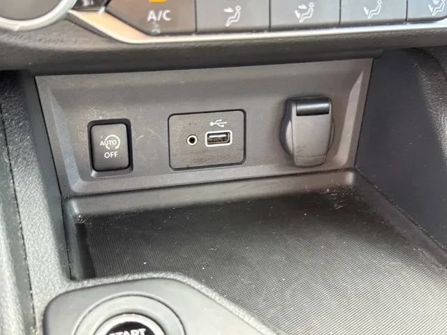 Used 2024 Nissan Sentra S FWD image 35