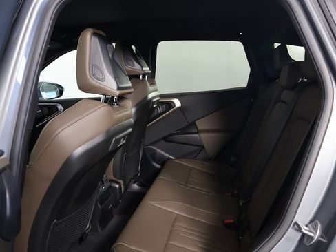 Used 2025 BMW X3 xDrive30i w/ Convenience Package image 11