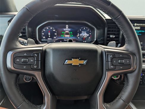 Used 2025 Chevrolet Silverado 1500 High Country AWD/4WD image 25