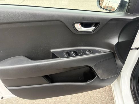 Used 2022 Kia Rio S FWD image 13
