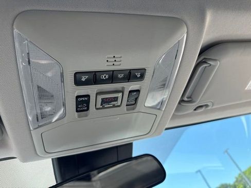 Used 2019 Toyota RAV4 XLE w/ Convenience Package AWD/4WD image 21