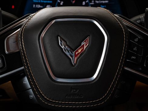 Used 2022 Chevrolet Corvette Stingray Premium Conv w/ 3LT image 38