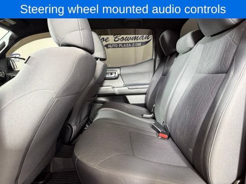 Used 2018 Toyota Tacoma TRD Sport AWD/4WD image 16