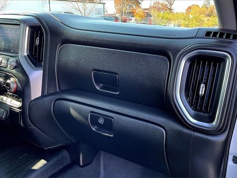 Used 2019 GMC Sierra 1500 SLE image 23