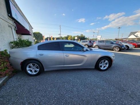 Used 2015 Dodge Charger SE w/ Popular Equipment Group image 8