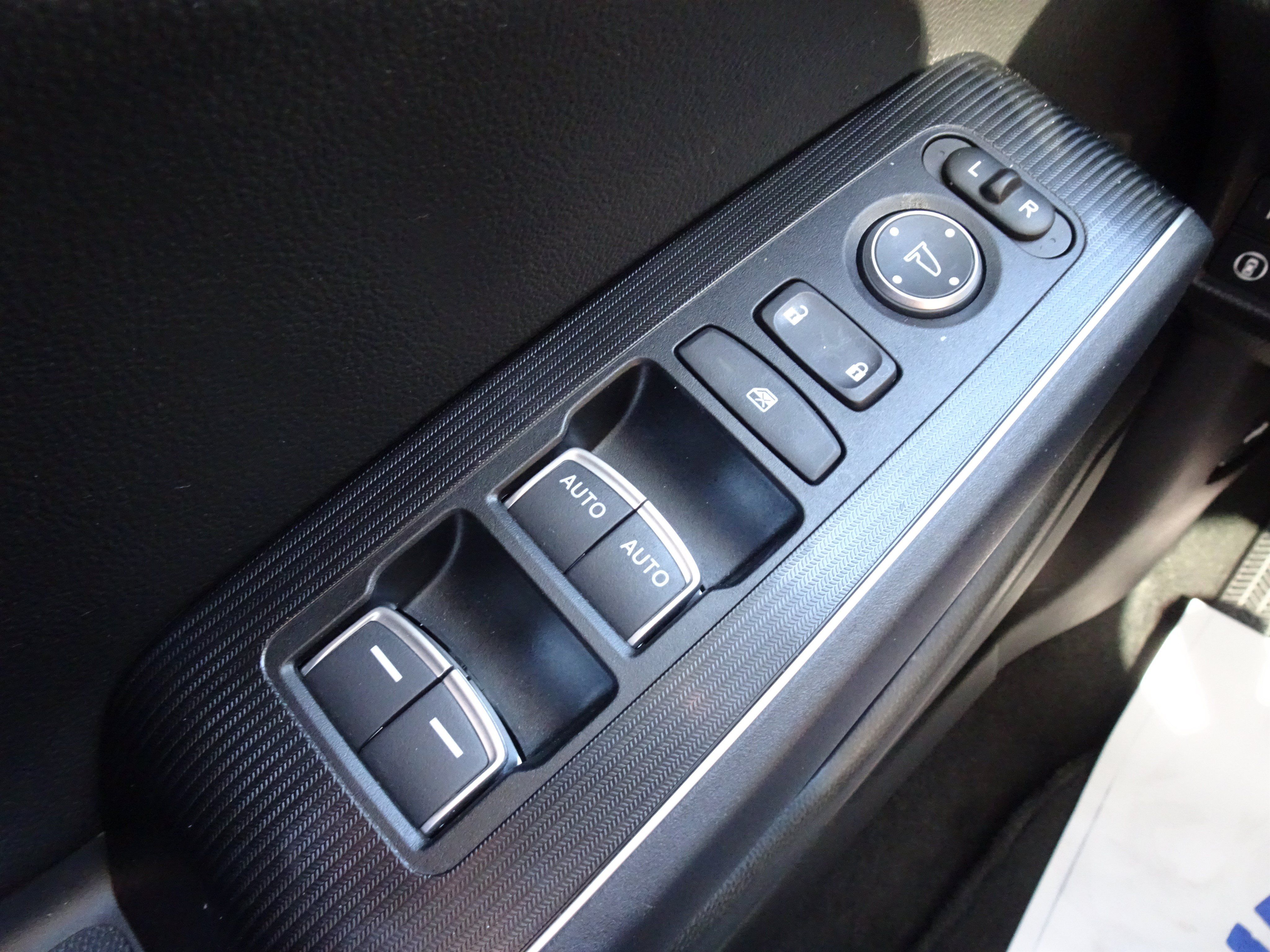 Used 2023 Honda Civic Touring image 25