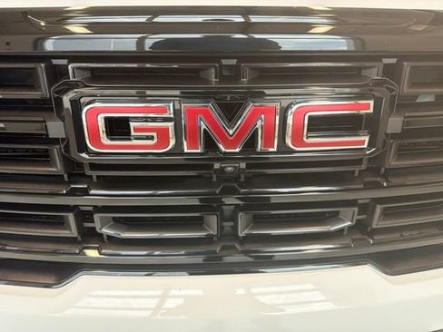 Used 2026 GMC Acadia Elevation w/ Black Edition AWD/4WD image 11