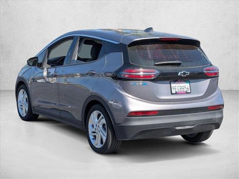 Used 2023 Chevrolet Bolt LT FWD image 7