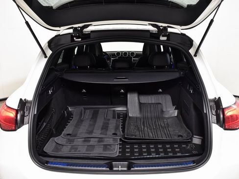 Certified 2025 Mercedes-Benz GLC 300 image 34