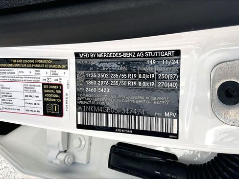 Certified 2025 Mercedes-Benz GLC 300 image 38