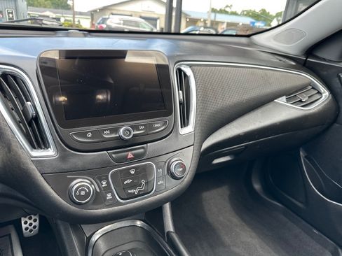 Used 2016 Chevrolet Malibu LT FWD image 14