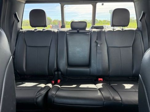 Used 2019 Ford F150 Lariat w/ Equipment Group 502A Luxury AWD/4WD image 17
