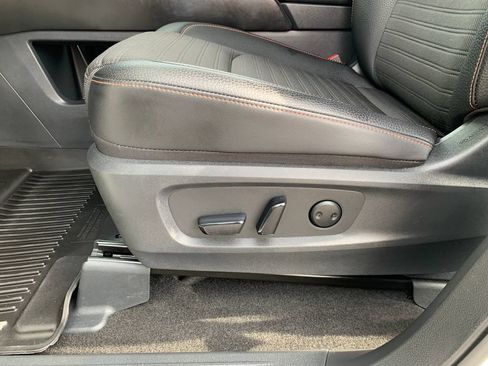 Used 2025 Nissan Pathfinder Rock Creek AWD/4WD image 22