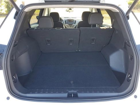 Used 2021 Chevrolet Equinox LT image 30