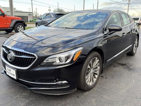 Used 2019 Buick LaCrosse Essence w/ Sun and Shade Package FWD image 8