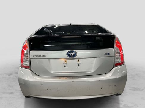 Used 2013 Toyota Prius Two FWD image 4
