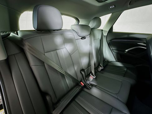 New 2025 Audi Q5 Premium image 27