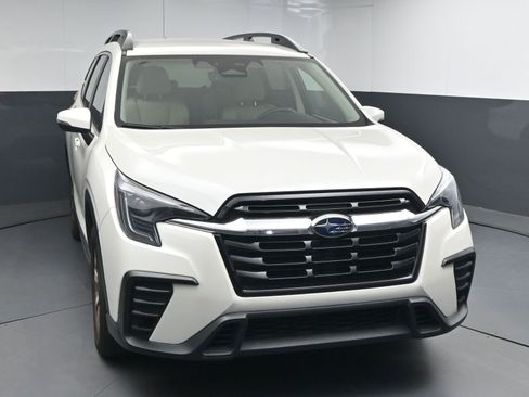 Used 2023 Subaru Ascent Premium w/ Convenience Package AWD/4WD image 2