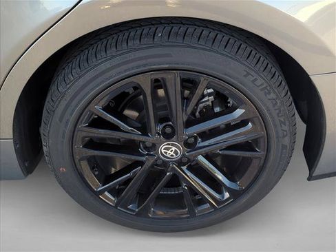 Used 2025 Toyota Camry SE FWD image 8