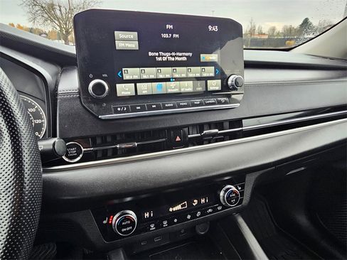 Used 2024 Mitsubishi Outlander SE image 24