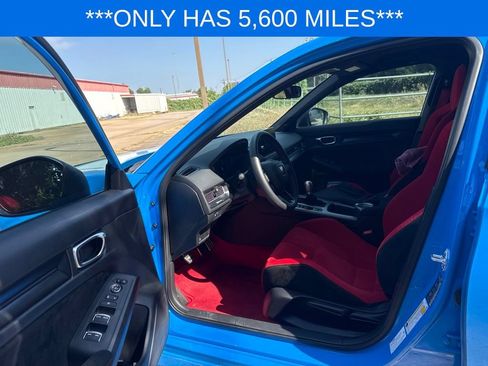 Used 2025 Honda Civic Type R image 9