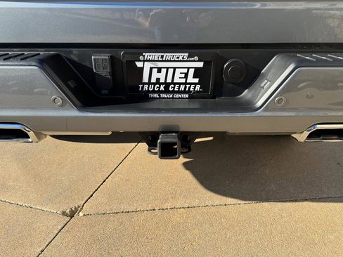 Used 2020 Chevrolet Silverado 1500 High Country w/ Technology Package image 40