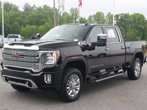 Used 2023 GMC Sierra 2500 Denali AWD/4WD image 3