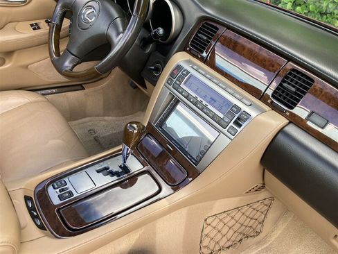 Used 2009 Lexus SC 430 Convertible RWD image 27