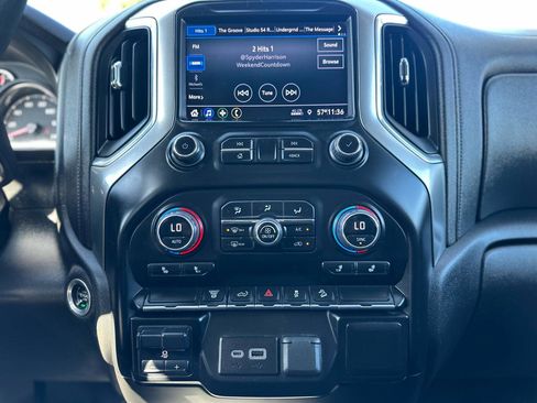Used 2023 Chevrolet Silverado 2500 LT w/ Convenience Package AWD/4WD image 12