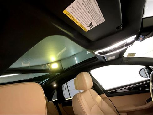 Used 2025 Porsche Macan image 20