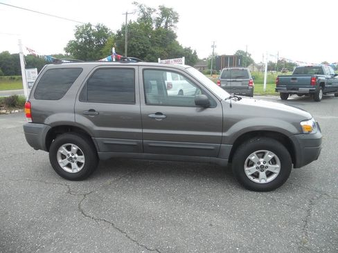 Used 2006 Ford Escape XLT AWD/4WD image 5