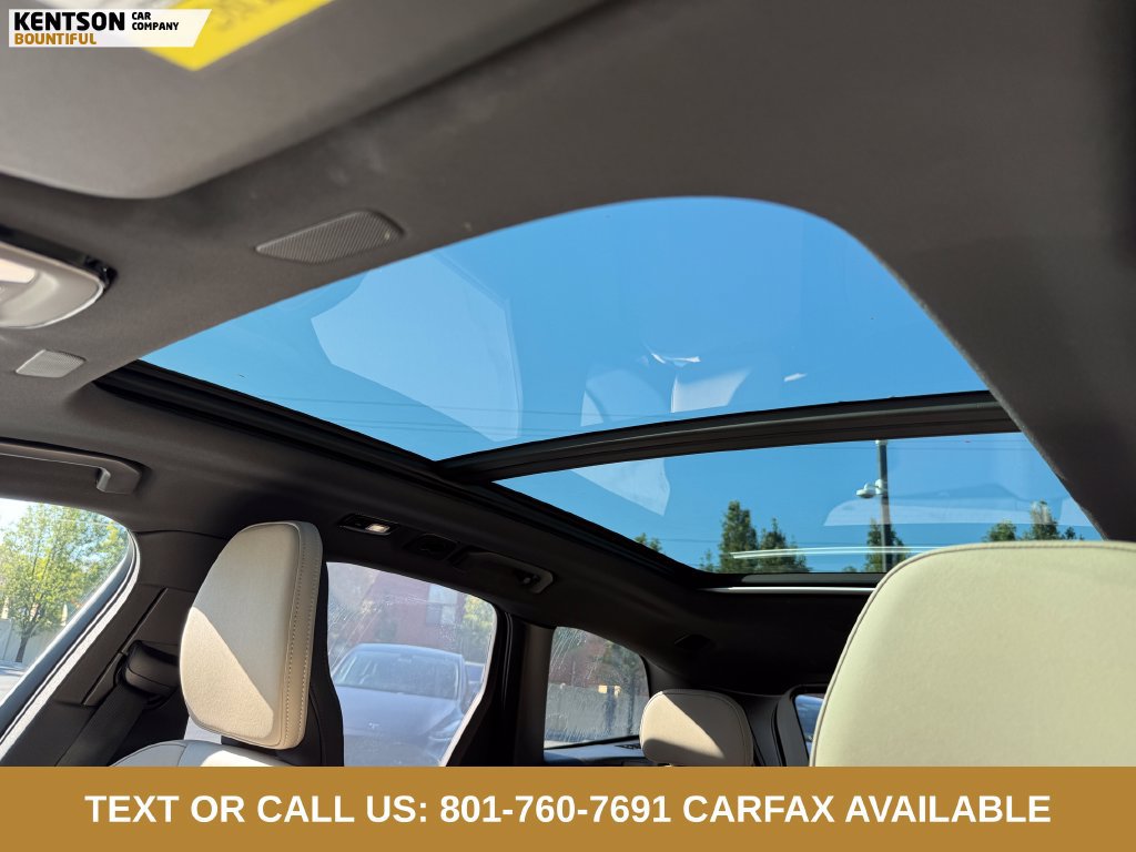 Used 2026 Volvo XC60 B5 Plus AWD/4WD image 25