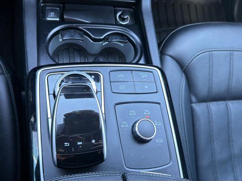 Used 2019 Mercedes-Benz GLS 450 4MATIC image 29