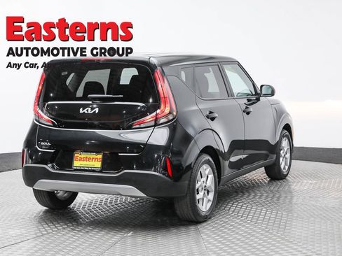 Used 2024 Kia Soul LX w/ Option Group 015 image 5