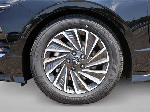 New 2026 Hyundai Sonata Limited FWD image 9
