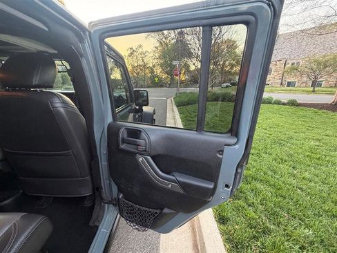 Used 2015 Jeep Wrangler Unlimited Sport AWD/4WD image 22