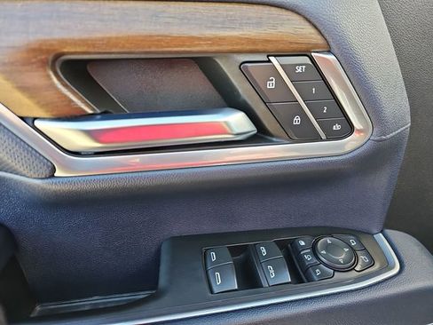 Used 2024 Chevrolet Silverado 2500 High Country w/ Z71 Off-Road Package image 22