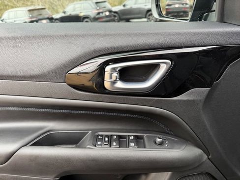 New 2026 Jeep Compass Latitude image 15