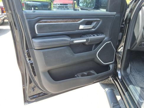 Used 2019 RAM 1500 Laramie RWD image 23
