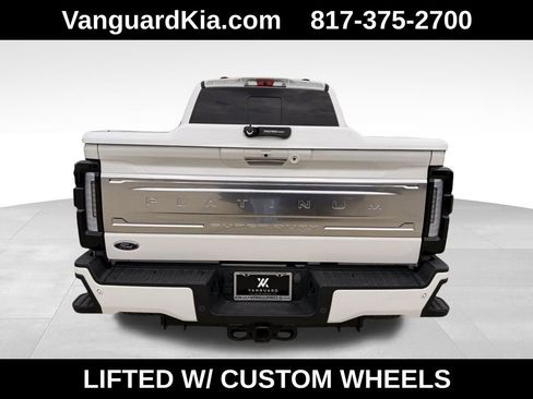 Used 2024 Ford F250 Platinum w/ FX4 Off-Road Package image 3