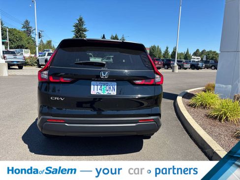 Used 2025 Honda CR-V EX image 5