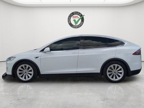 Used 2018 Tesla Model X 100D AWD/4WD image 2