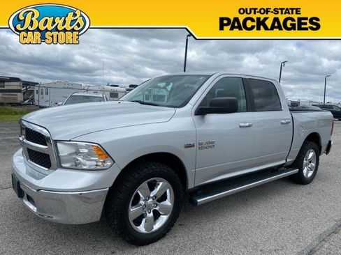 Used 2018 RAM 1500 Classic SLT AWD/4WD image 3