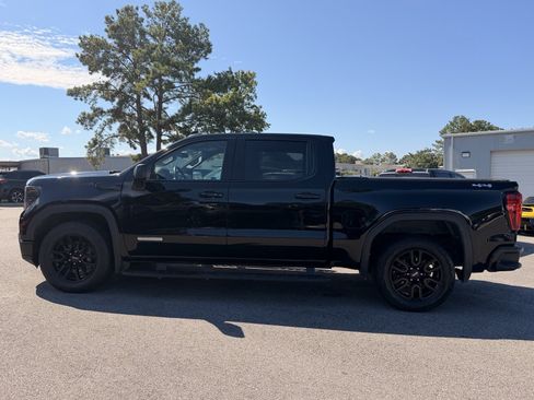 Used 2022 GMC Sierra 1500 Elevation AWD/4WD image 9