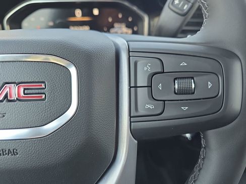New 2026 GMC Sierra 1500 SLE AWD/4WD image 18