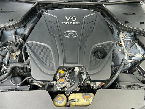 Used 2022 INFINITI Q60 Red Sport 400 w/ Carbon Fiber Package RWD image 35