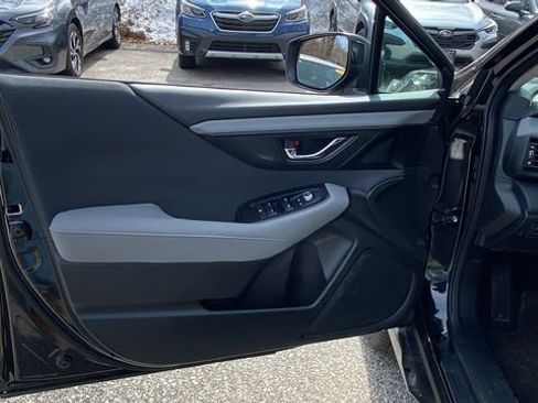 Used 2025 Subaru Outback Premium image 17